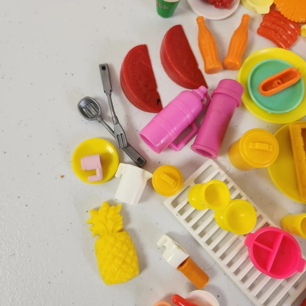 Vintage 1990s Barbie Doll House Kitchen Food Accessories Lot 90s Toaster Pots - Picture 8 of 11